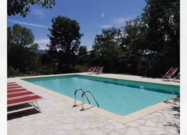 ホテル Agriturismo La Corte Del Lupo