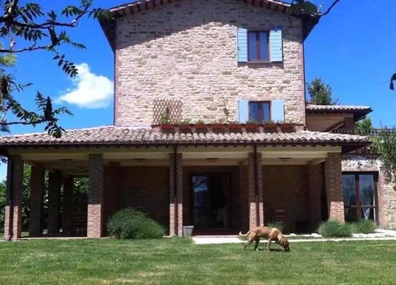 ホテル Agriturismo La Corte Del Lupo