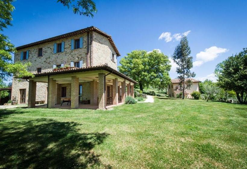 호텔 Agriturismo La Corte Del Lupo