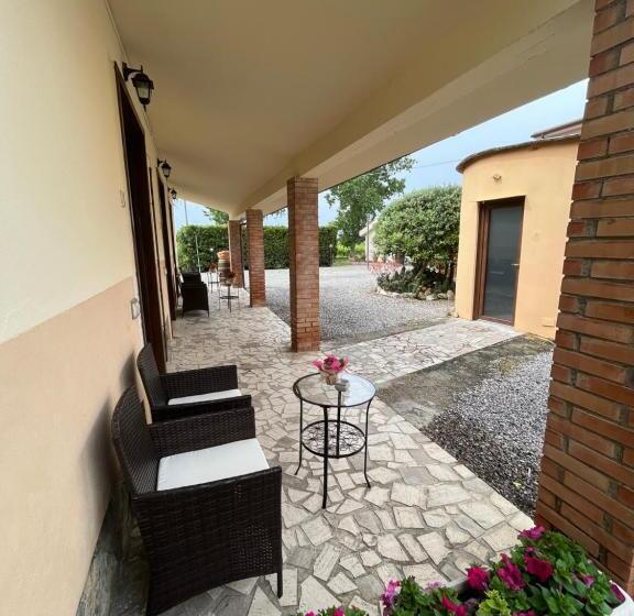 Отель Agriturismo Santa Lucia