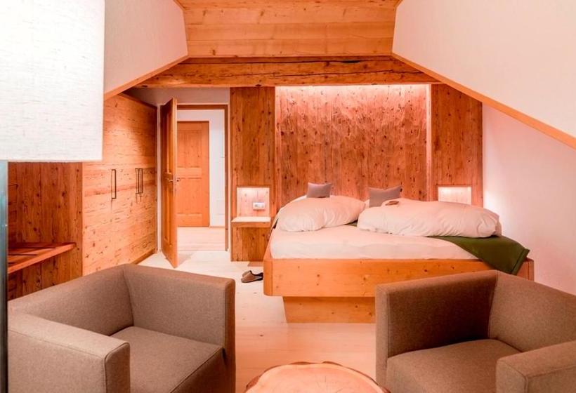 Отель Bruggerhof Prags