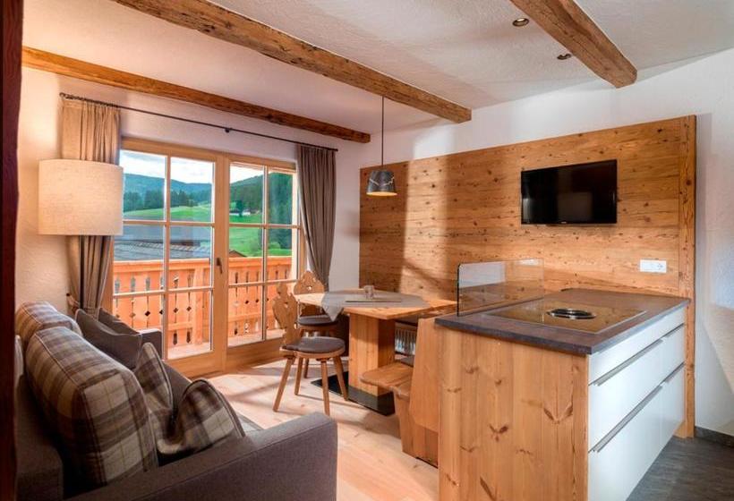 Отель Bruggerhof Prags