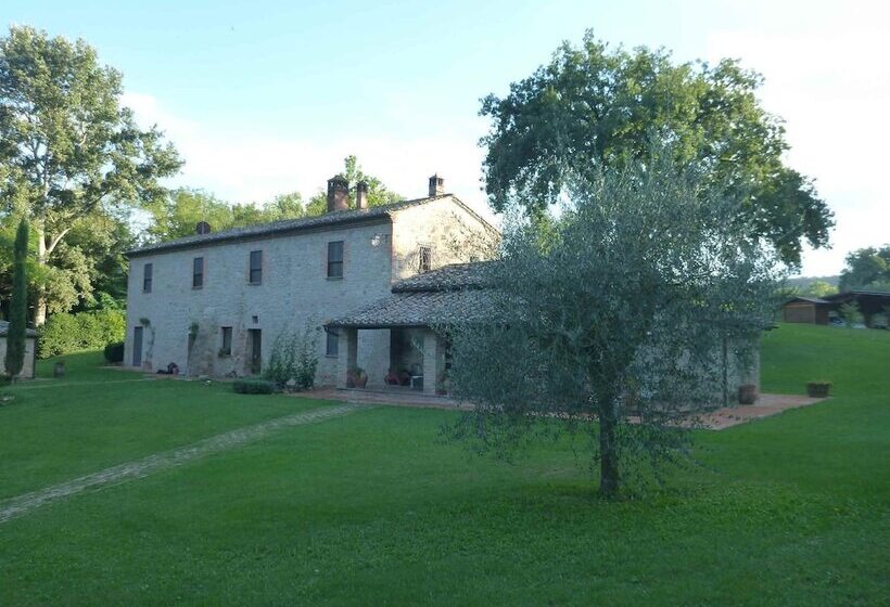 Отель Il Molinaccio Di Montepulciano