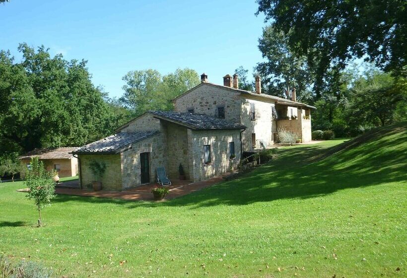 Отель Il Molinaccio Di Montepulciano