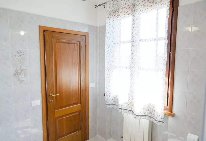 Hotelli Villa Mandrioli