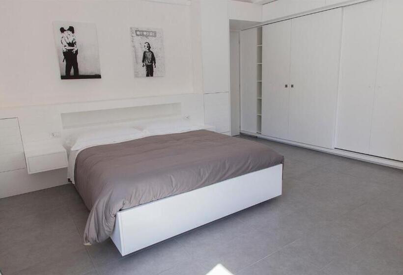 بنسيون La Chambre