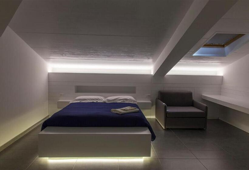 بنسيون La Chambre