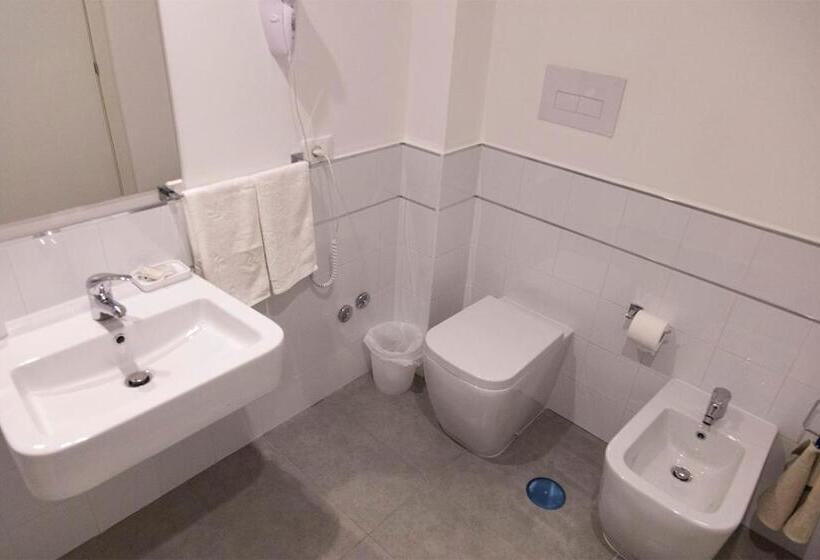 بنسيون La Chambre