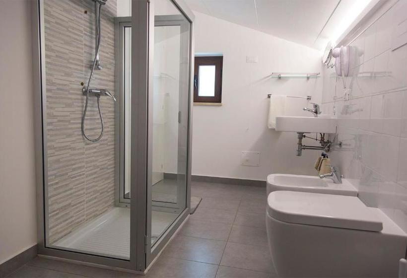 بنسيون La Chambre