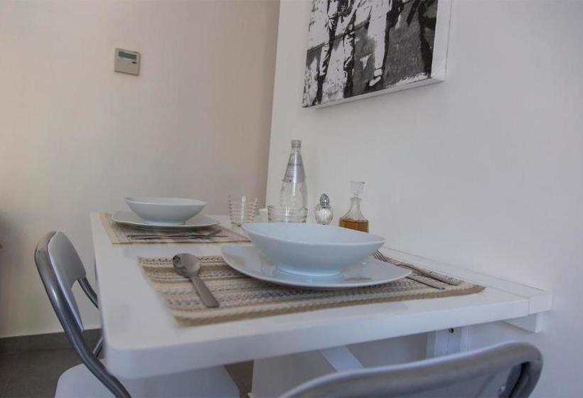 بنسيون La Chambre