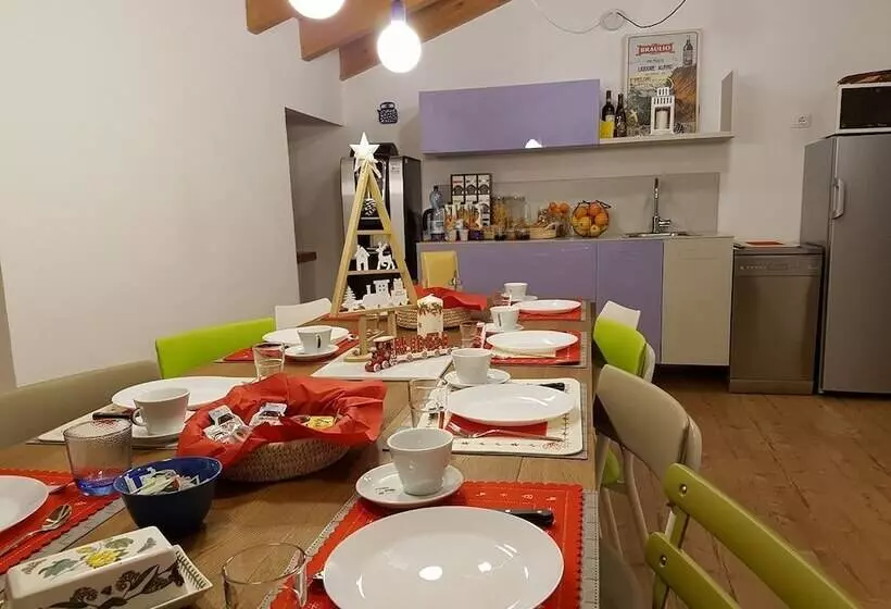 Majatalo Le Stanze Del Trenino Rosso