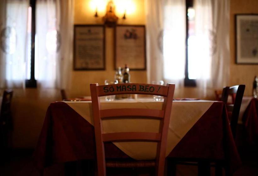 הוסטל La Busa Camere E Trattoria