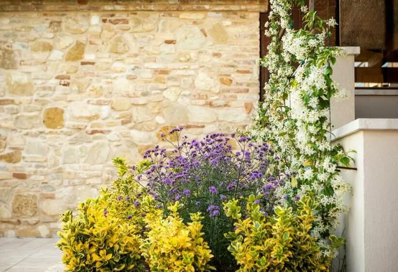 Hotelli Agrirelais Collelago