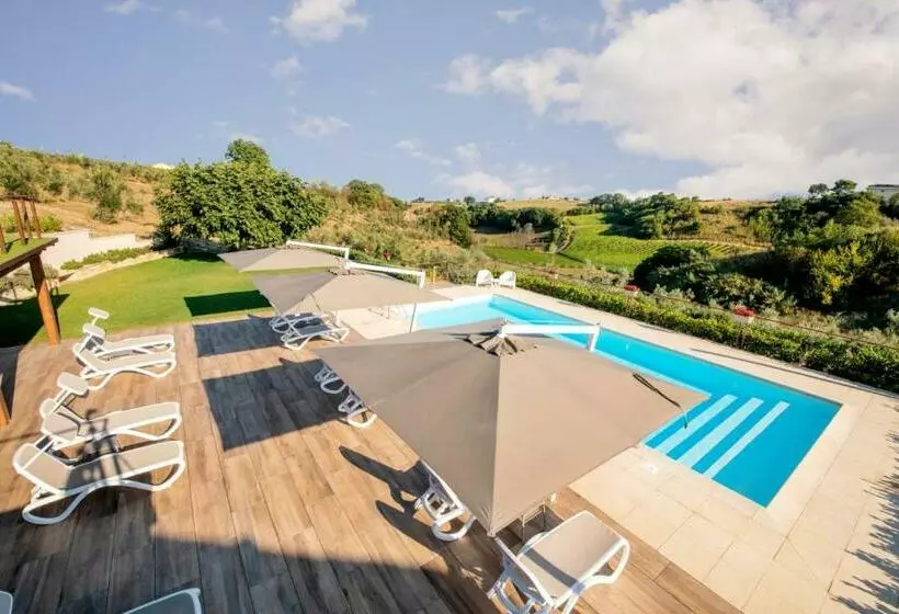Hotelli Agrirelais Collelago