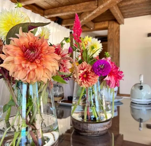 Hotelli Agrirelais Collelago