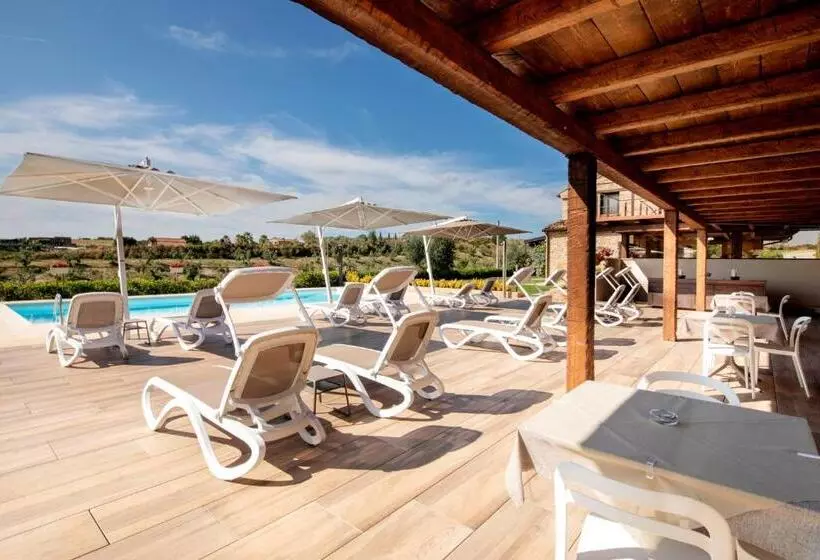 Hotelli Agrirelais Collelago