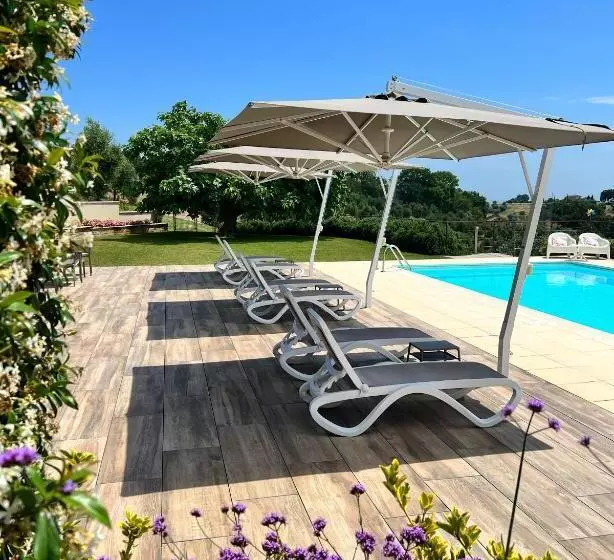Hotelli Agrirelais Collelago