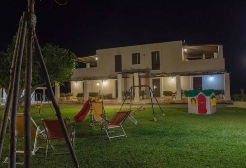 ホテル Agriturismo Lu Puzzu