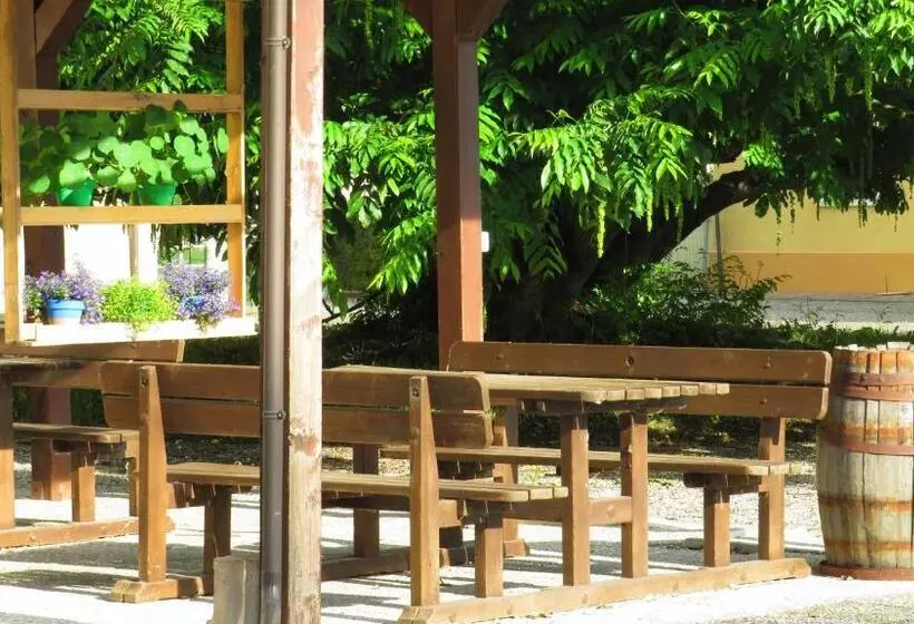 ホテル Agriturismo Rivieraoglio