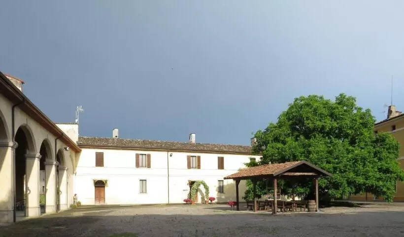 ホテル Agriturismo Rivieraoglio