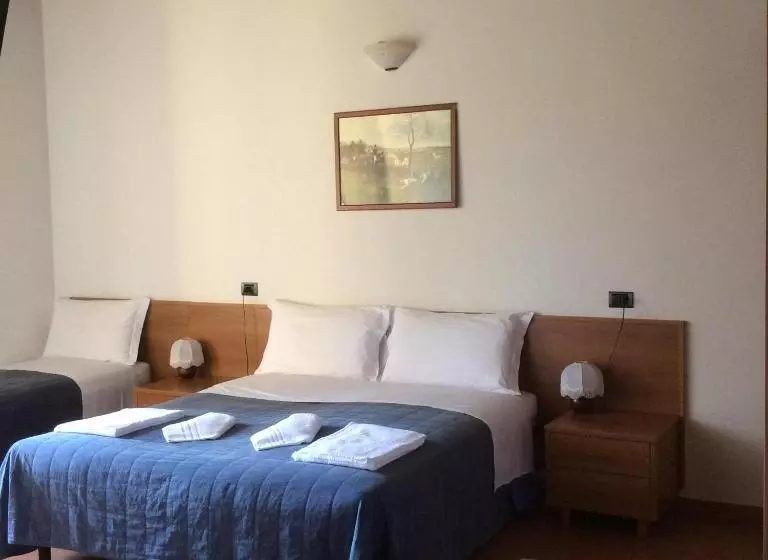 ホテル Agriturismo Rivieraoglio