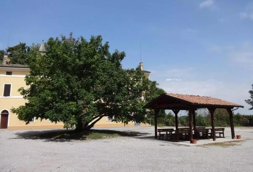 ホテル Agriturismo Rivieraoglio