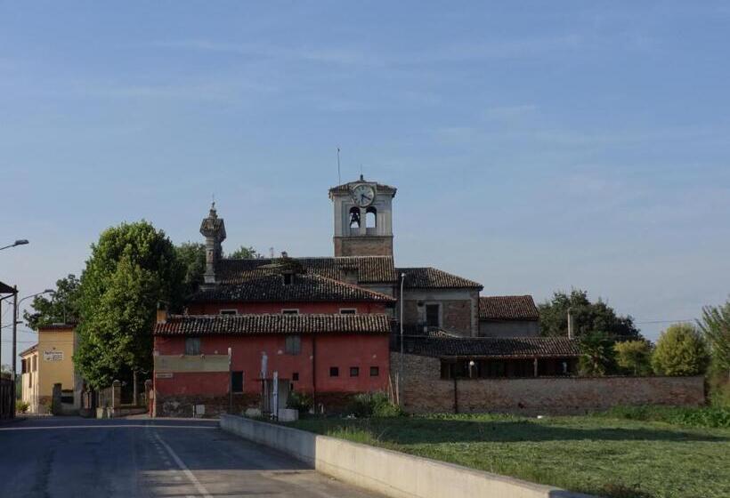 فندق Agriturismo Rivieraoglio