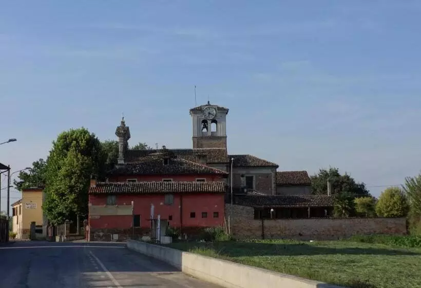 ホテル Agriturismo Rivieraoglio