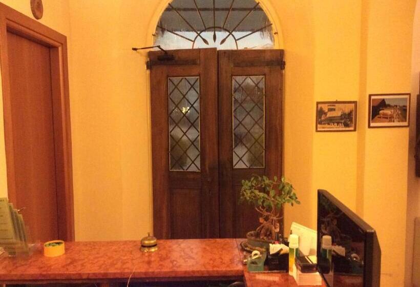 فندق Agriturismo Rivieraoglio