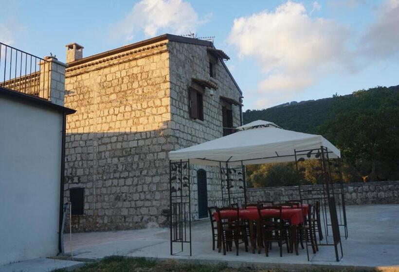 Szálloda Mater Terra