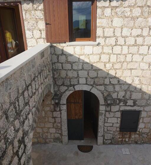 Szálloda Mater Terra