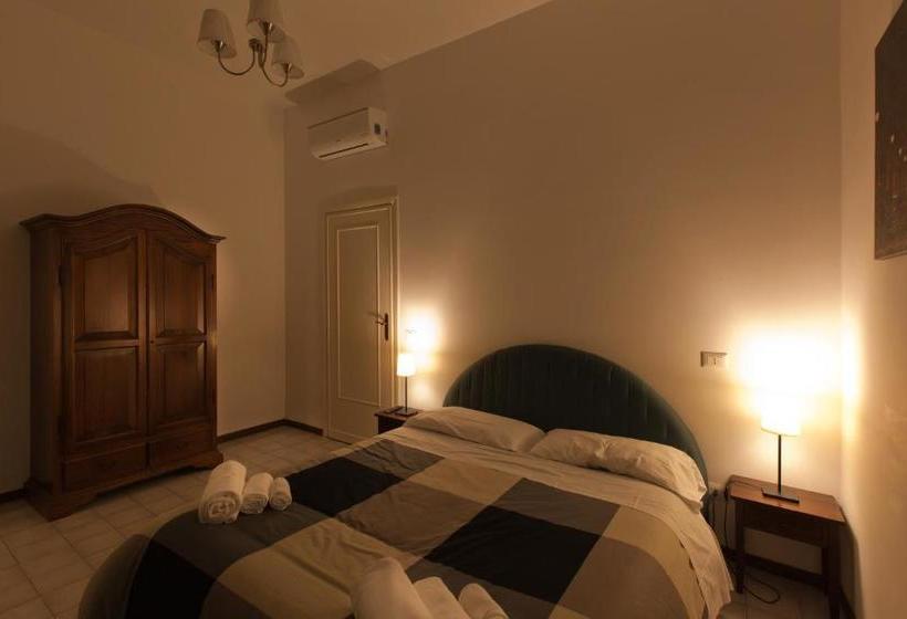 ペンション Borooms