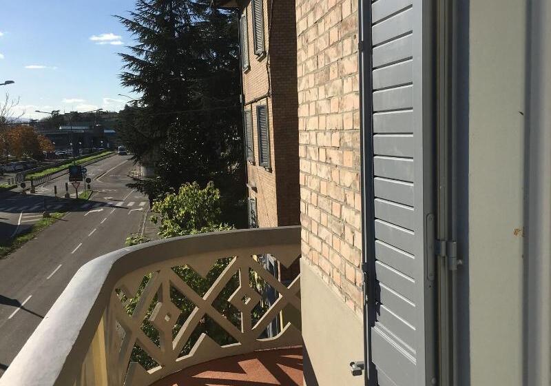 پانسیون La Bella Modena