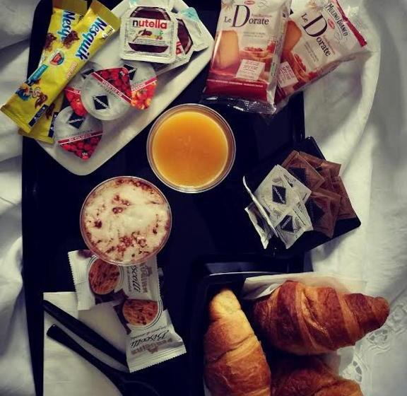 膳宿费 Magnifica Luxury Suites