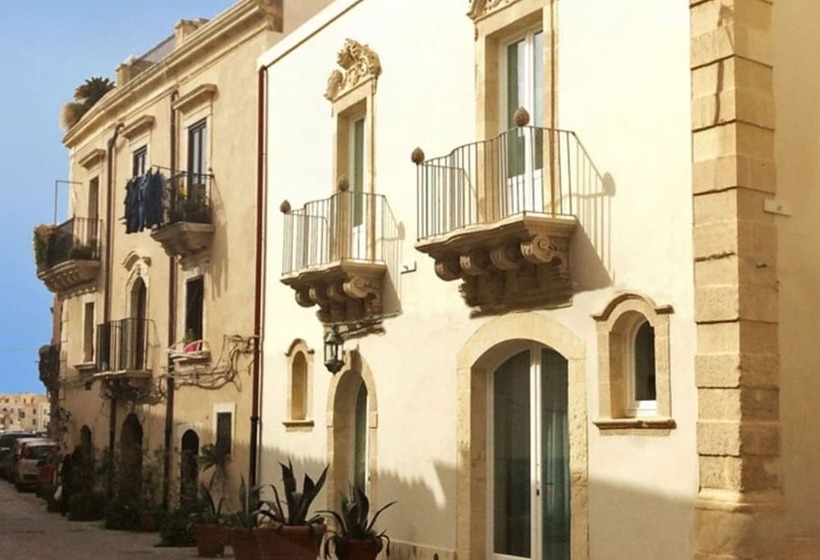 Re Federico Boutique