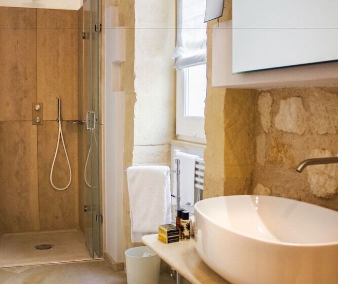 Re Federico Boutique