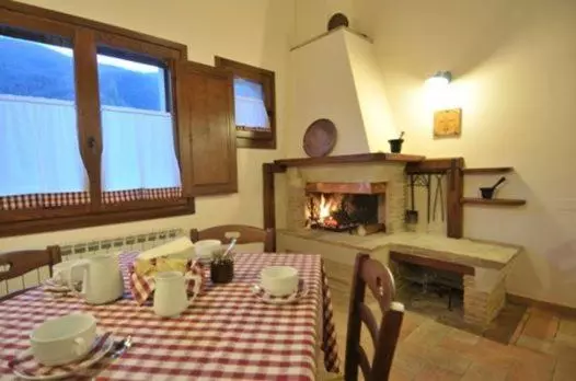 Hotelli Azienda Agrituristica La Valle Del Sambuco