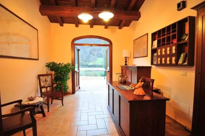 Hotelli Azienda Agrituristica La Valle Del Sambuco