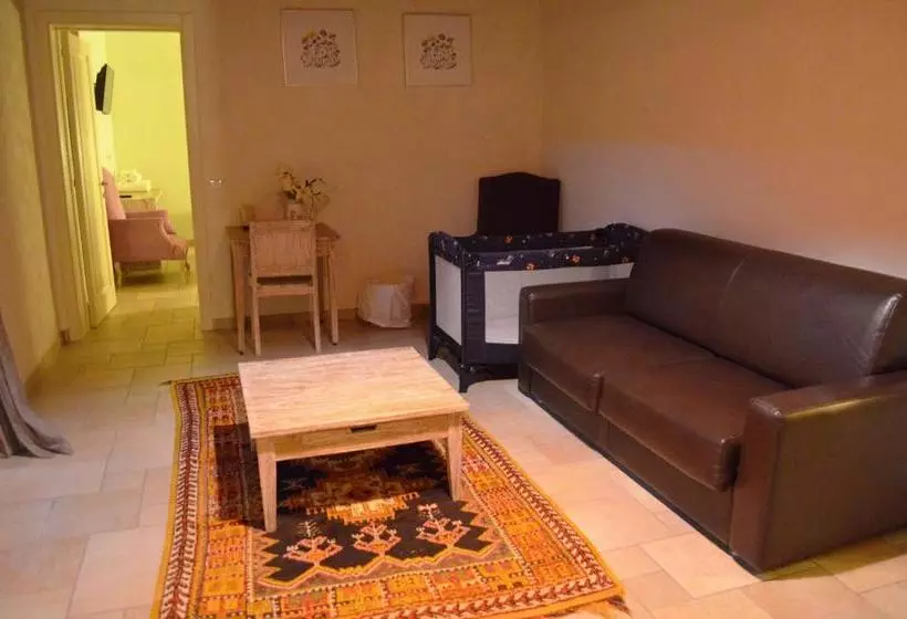 ホテル Agriturismo Colle Del Giglio