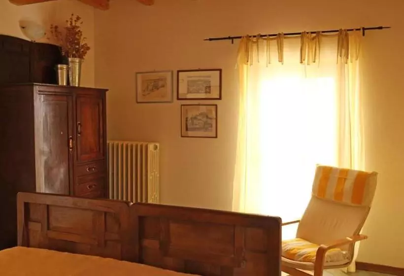 ホテル La Volpe E L'uva