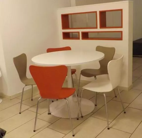 Bb Hotels Aparthotel Visconti