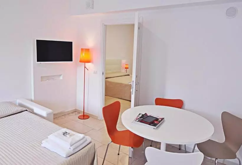 Bb Hotels Aparthotel Visconti