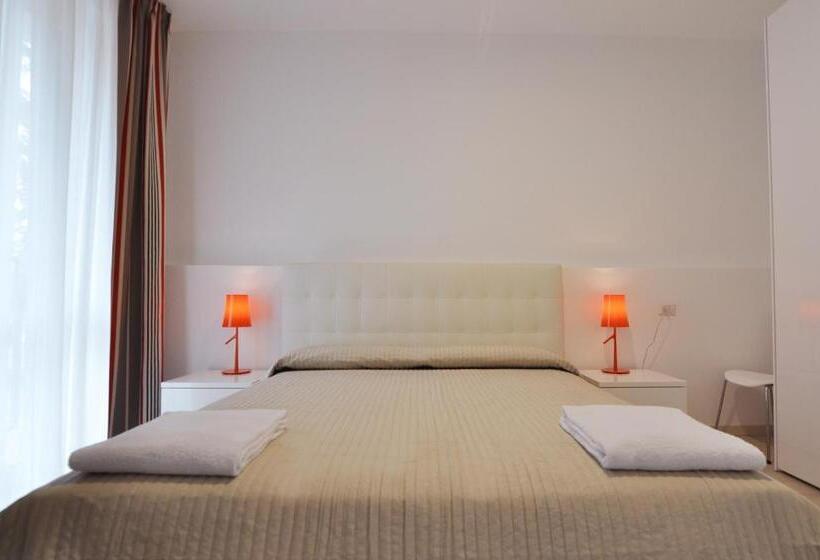 Bb Hotels Aparthotel Visconti