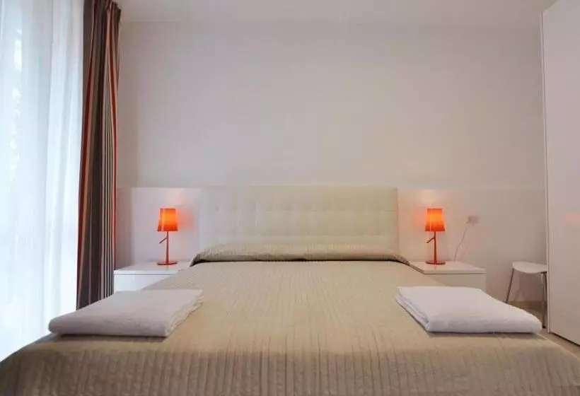 Bb Hotels Aparthotel Visconti