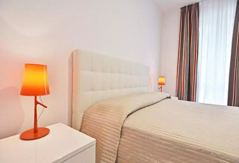 Bb Hotels Aparthotel Visconti