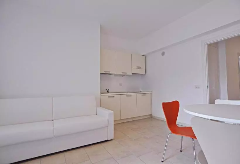 Bb Hotels Aparthotel Visconti
