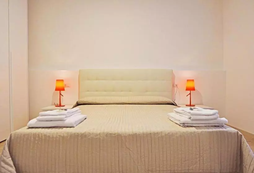 Bb Hotels Aparthotel Visconti