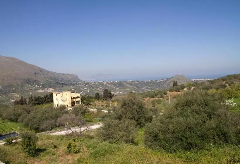 ホテル Agriturismo Rajata