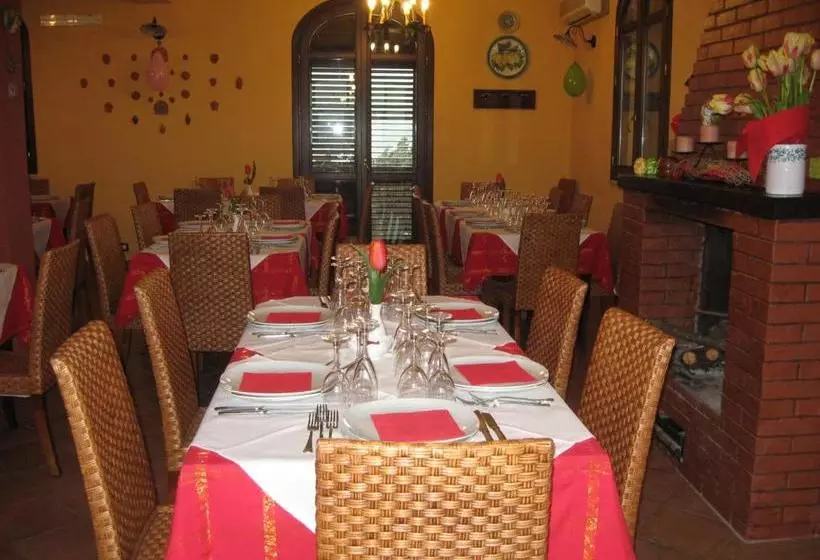 ホテル Agriturismo Rajata