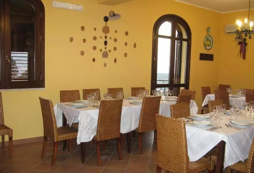 ホテル Agriturismo Rajata